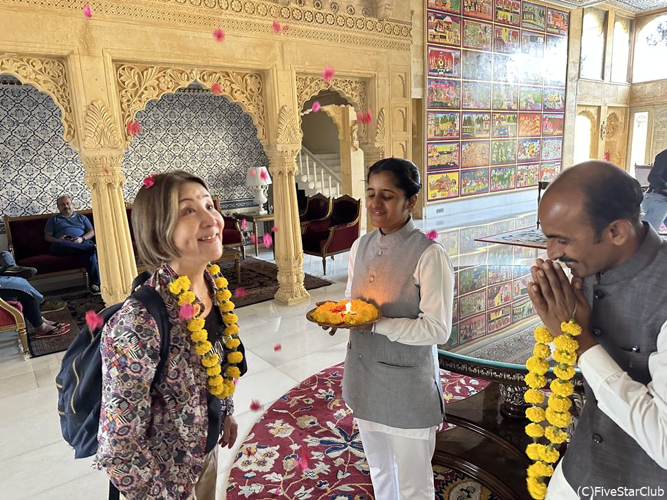 宮殿ホテルのお出迎えサービス(ジャイサルメールのフォートラジワダホテル)