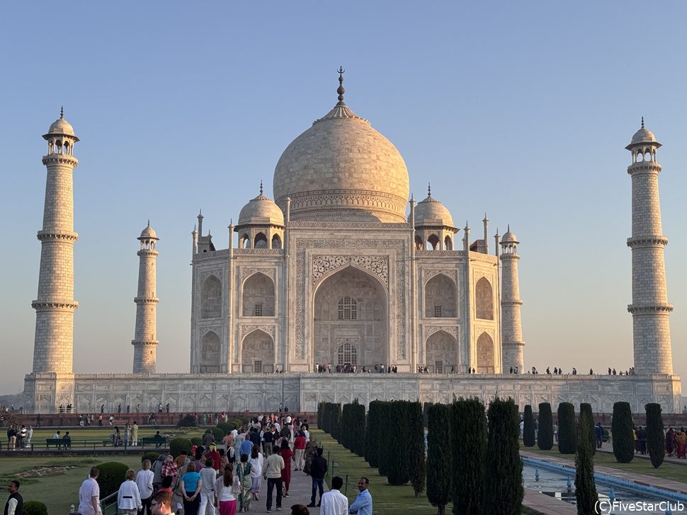 タージ・マハル廟<アグラ>