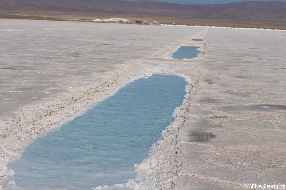 南米で3番目に大きな塩湖サリーナス・グランデス＜サリーナス・グランデス＞