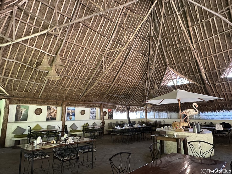 イーグレット・サバンナ・キャンプのレストラン。味の良さにも定評あり