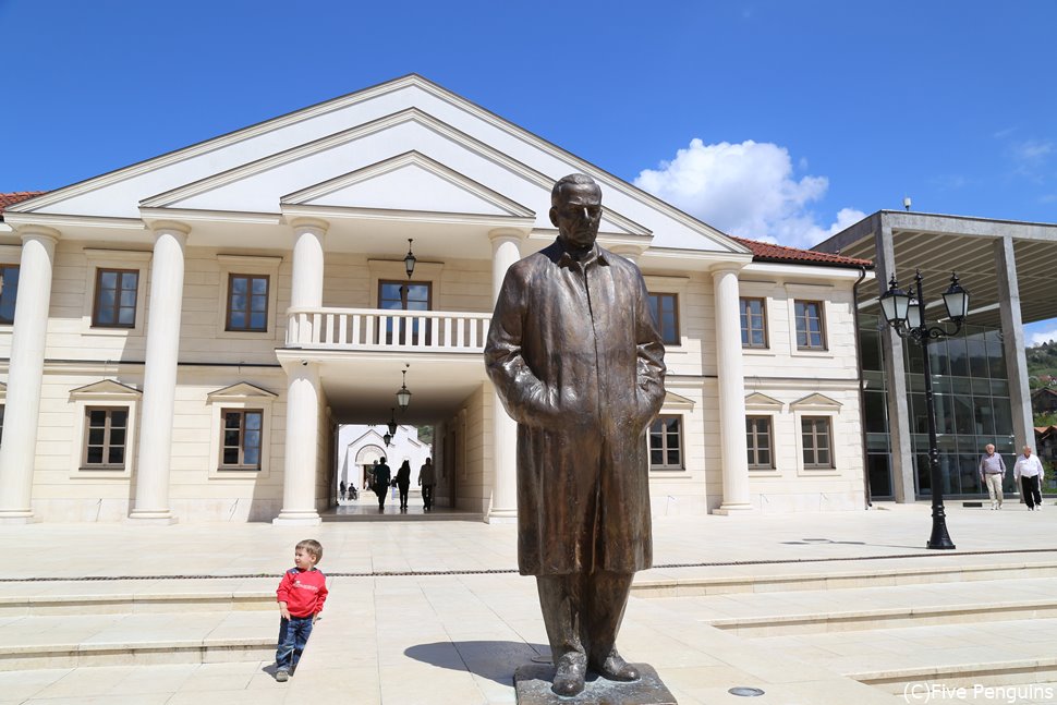 観光・文化などの複合施設アンドリッチグラードにある銅像