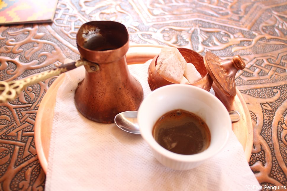 ボスニア風コーヒーでひと休みを!