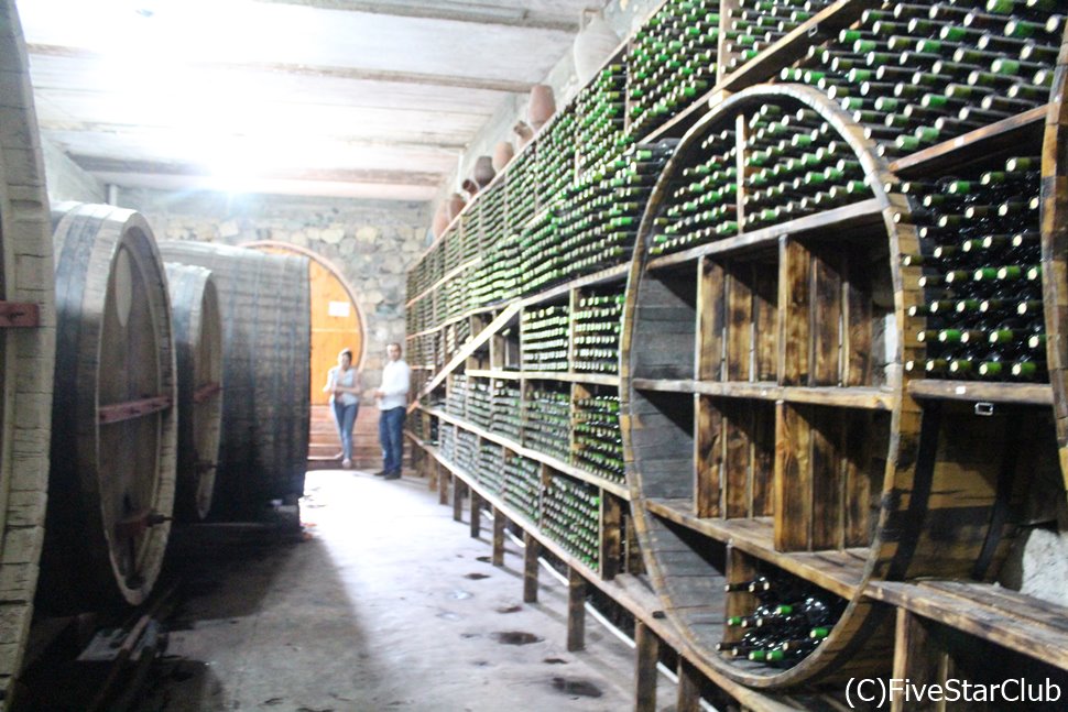 古くからワイン造りは行われてい貯蔵庫