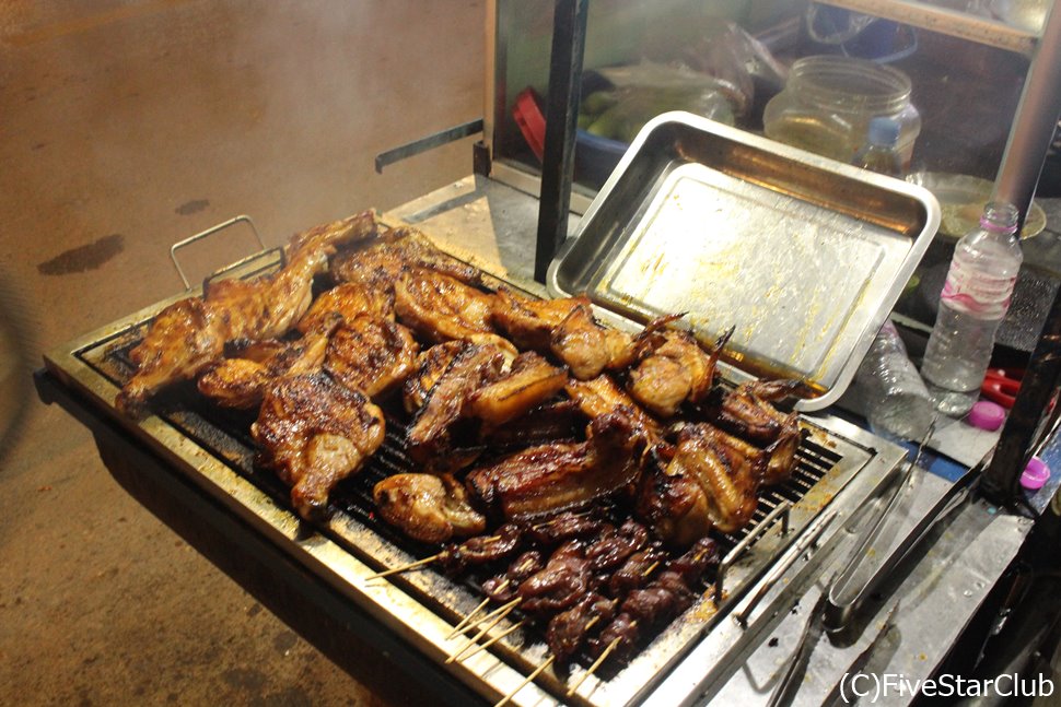 豪快に鶏をザクザク切って焼く!絶対美味しい!