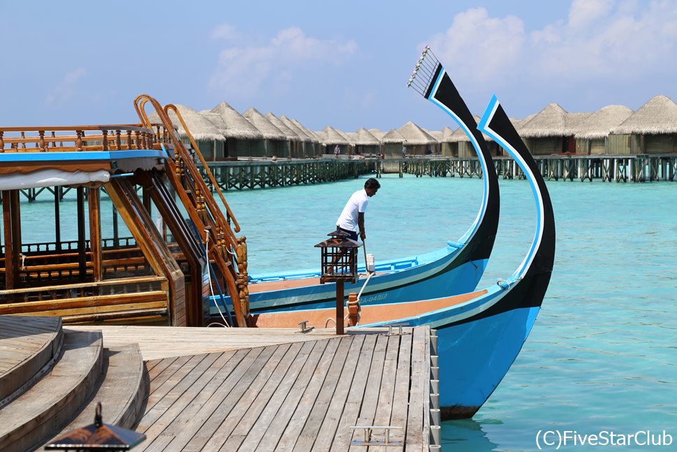 モルディブの伝統的な船「ドーニ」