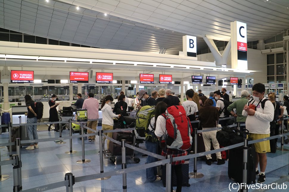 空港へは余裕を持って到着しましょう