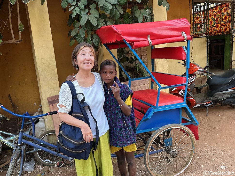 マダガスカルの人力車ブスブス<マンジャ>