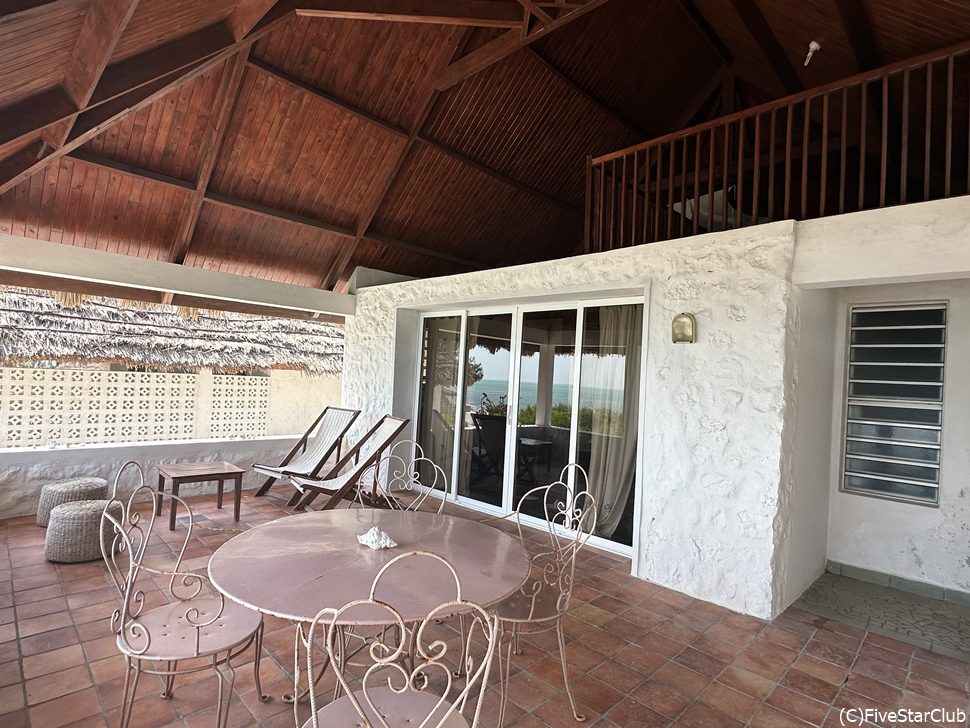 部屋のバルコニー 上部は完全にオープン状態!