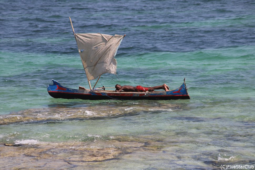 サラリーのビーチ<サラリー>