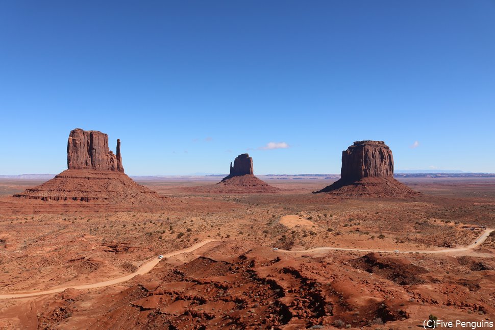 「アメリカの原風景」とも言われるモニュメントバレー