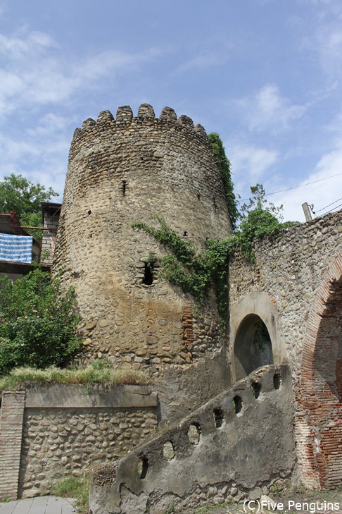 城壁に囲まれた、旧市街への入り口