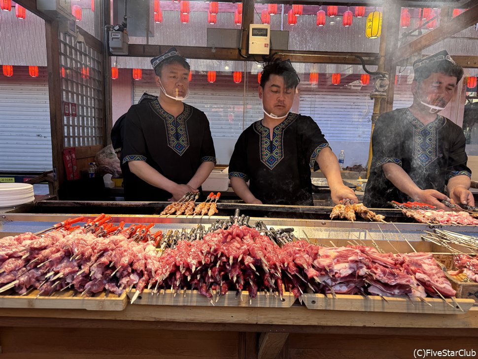 夜市でウイグル料理