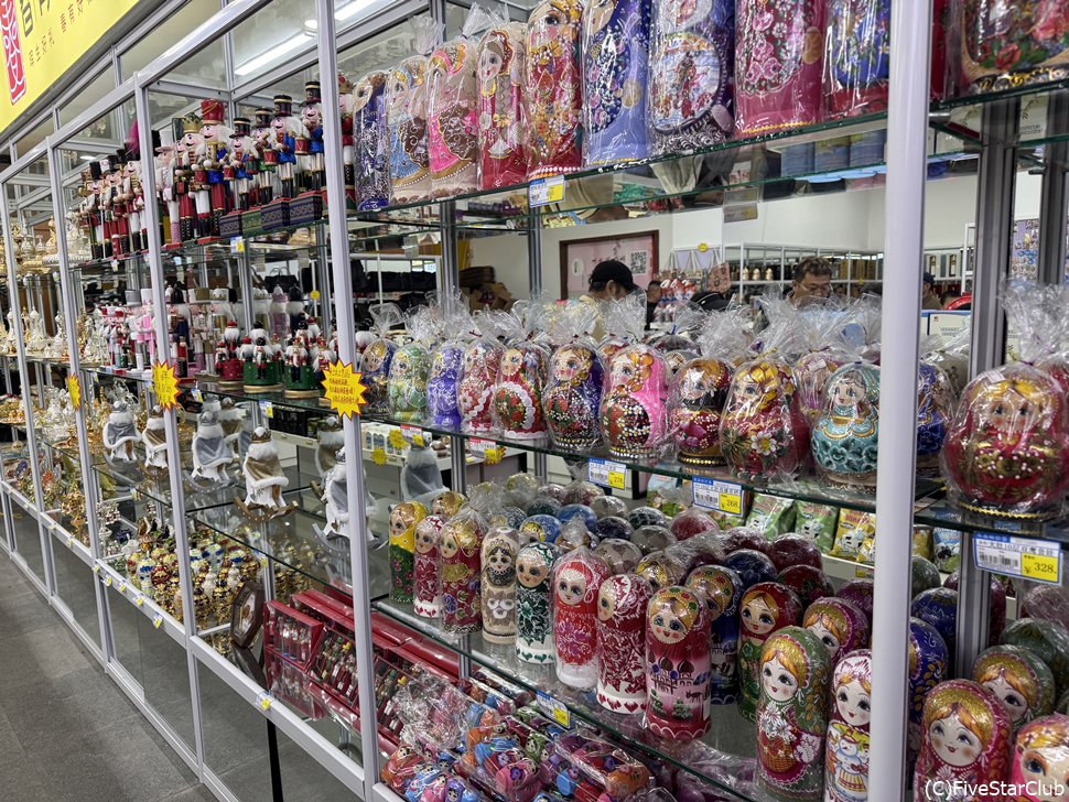 防川展望タワー内のロシア土産売り場