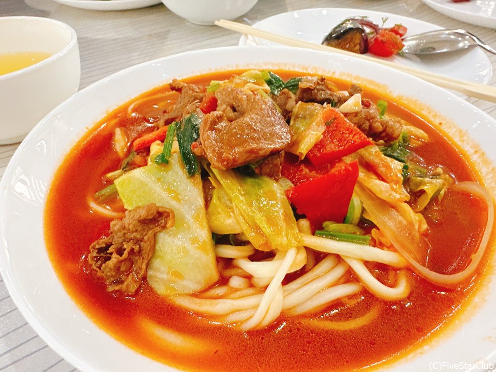 ラグマンはトマトベースの麺料理
