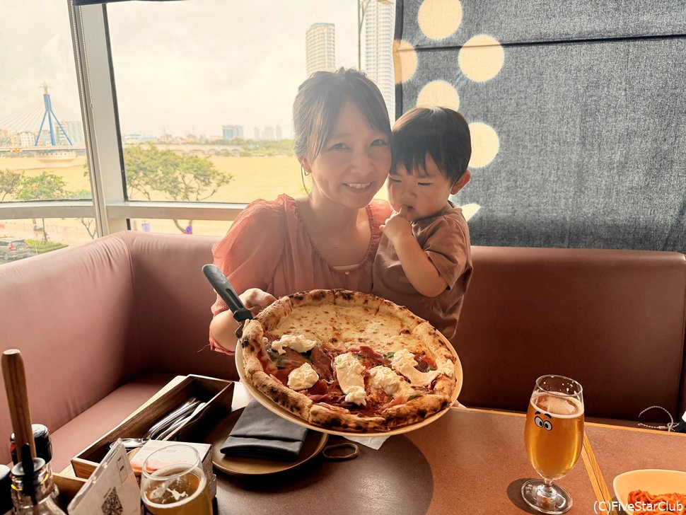 子連れだとコーナー席に案内してくれる