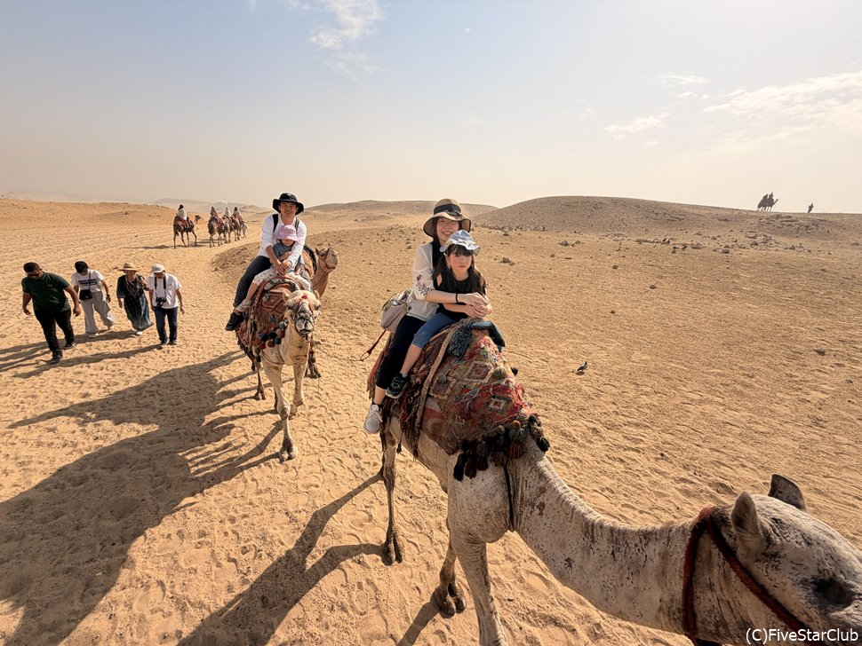 みんなでラクダ乗り