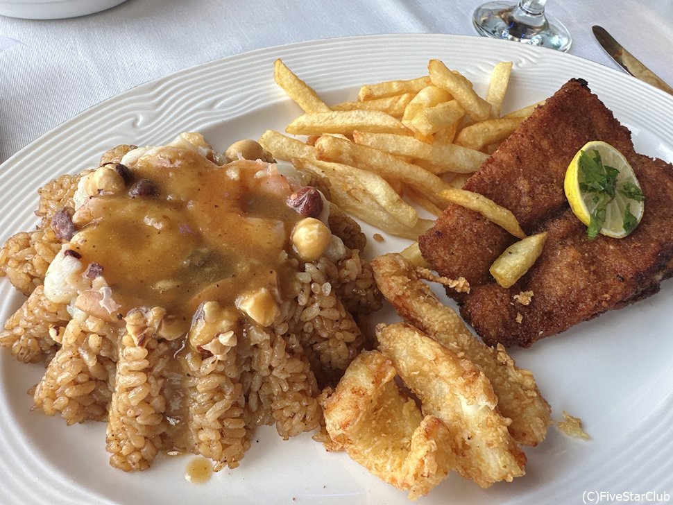 アレキサンドリアのおいしいお魚とイカで腹ごしらえ