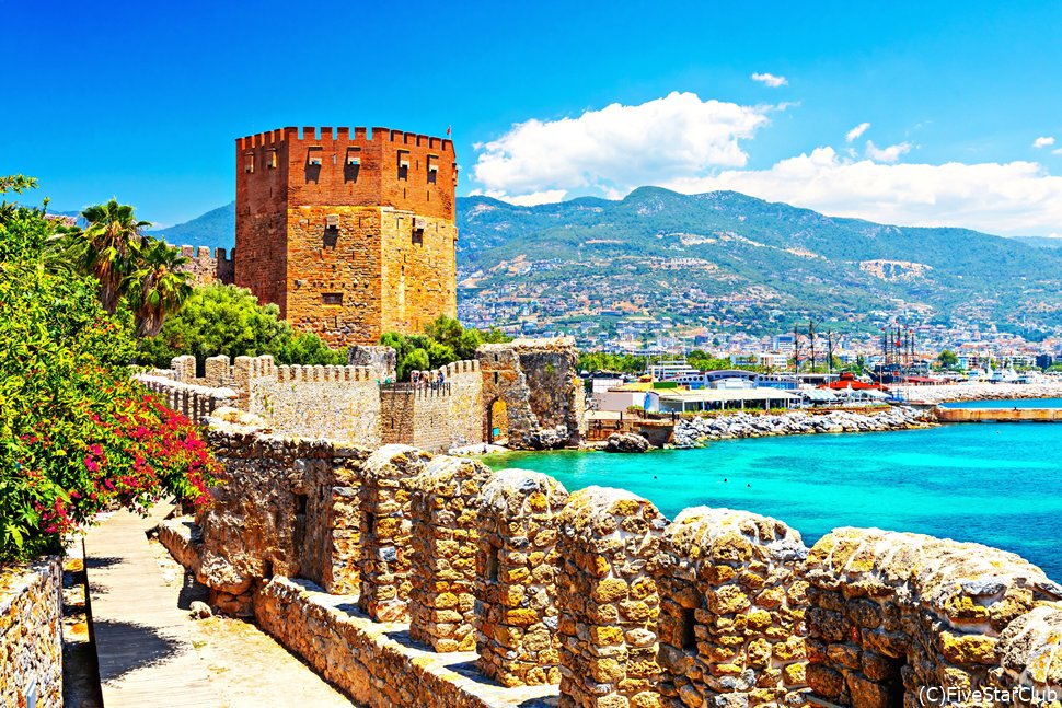 美しい夏の日の港<アンタルヤ>