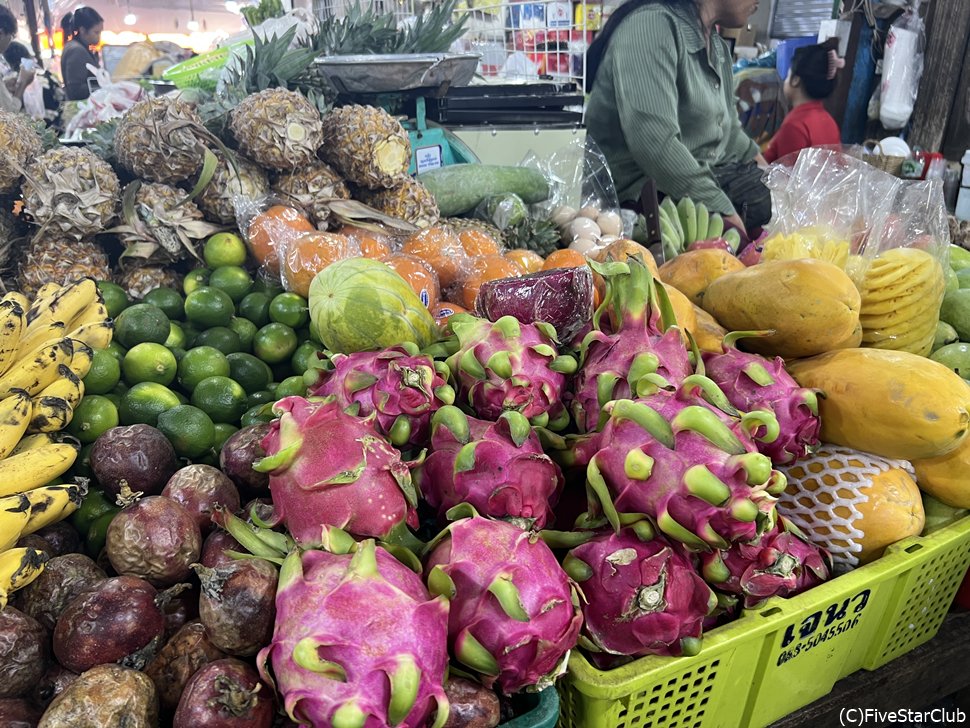 新鮮な野菜やフルーツがたくさん！