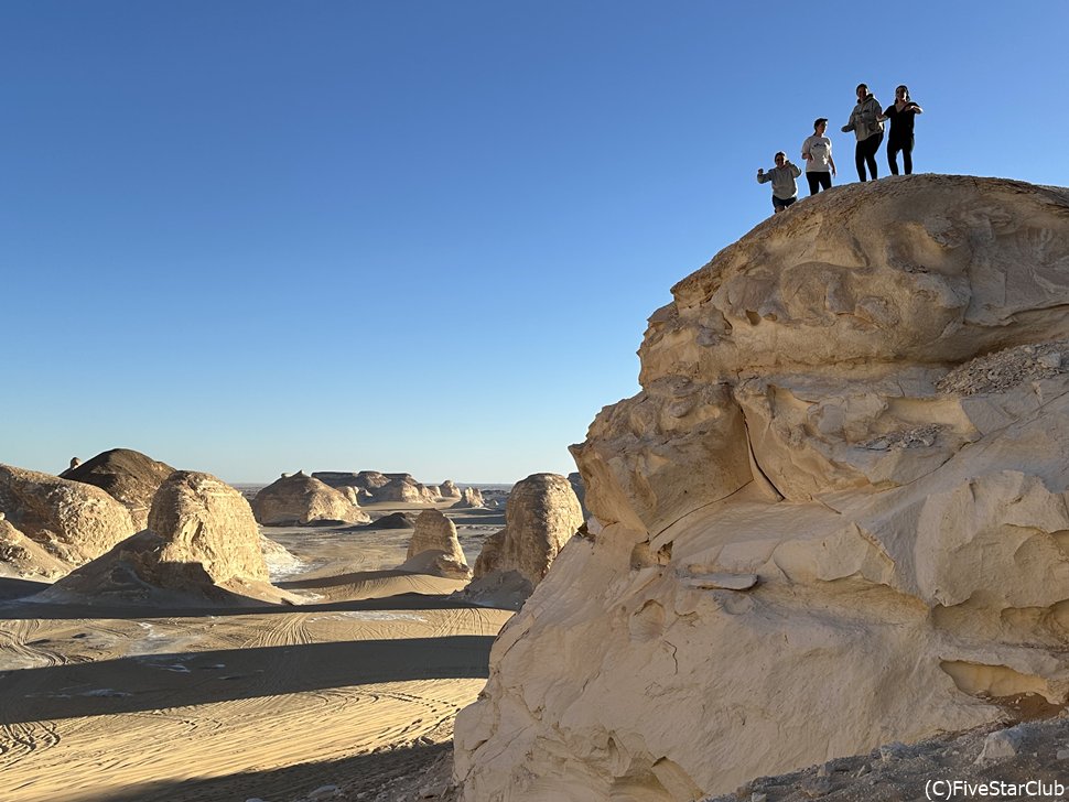 インパクトのある風景があちこちに広がる