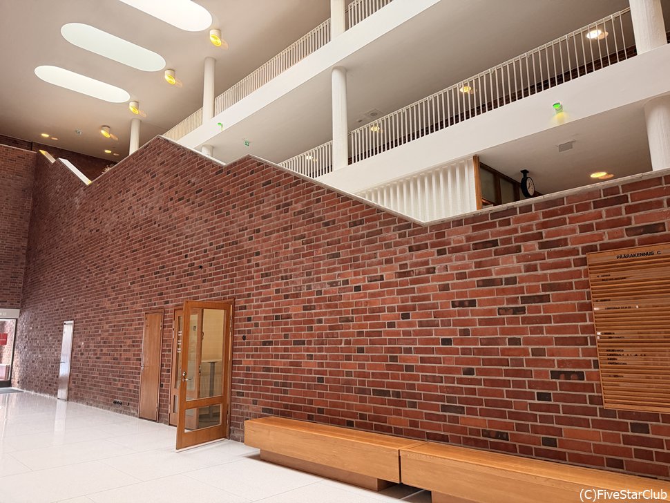 ユバスキュラ大学のアアルト建築 メインビルディング校内