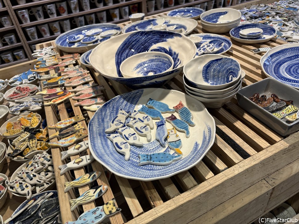陶器店「Cerender」