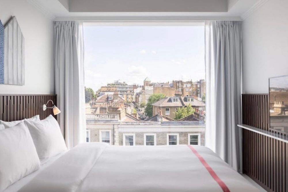 ルビー ゾー ホテル ロンドン ベッドルームからの景色
