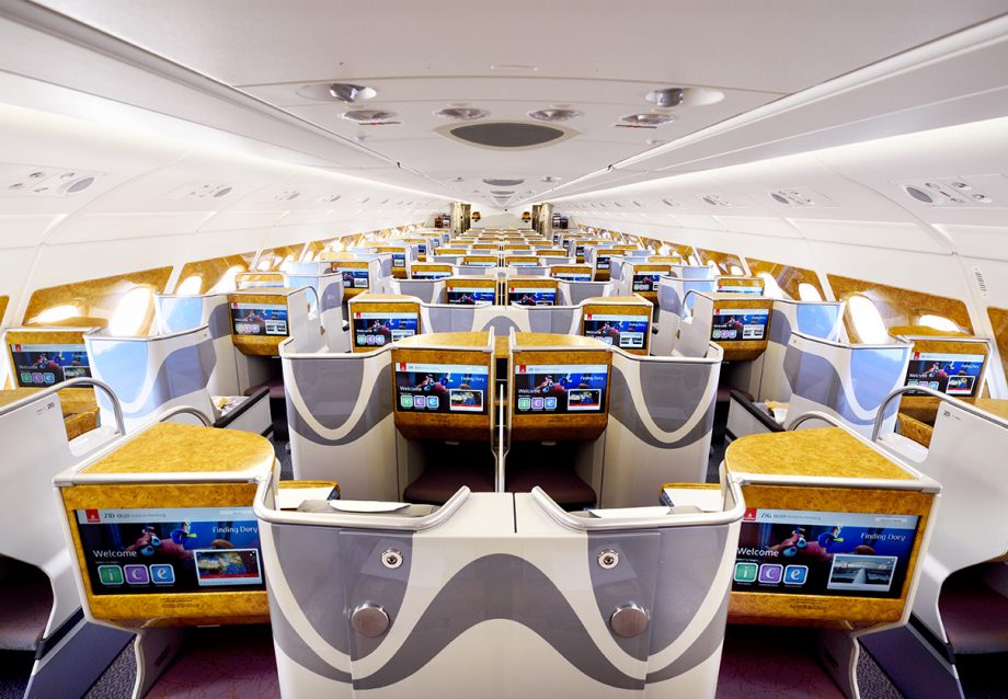 航空機レプリカ エミレーツ航空 エミレーツ航空、将来のオペレーションに向けた大型投資を発表し